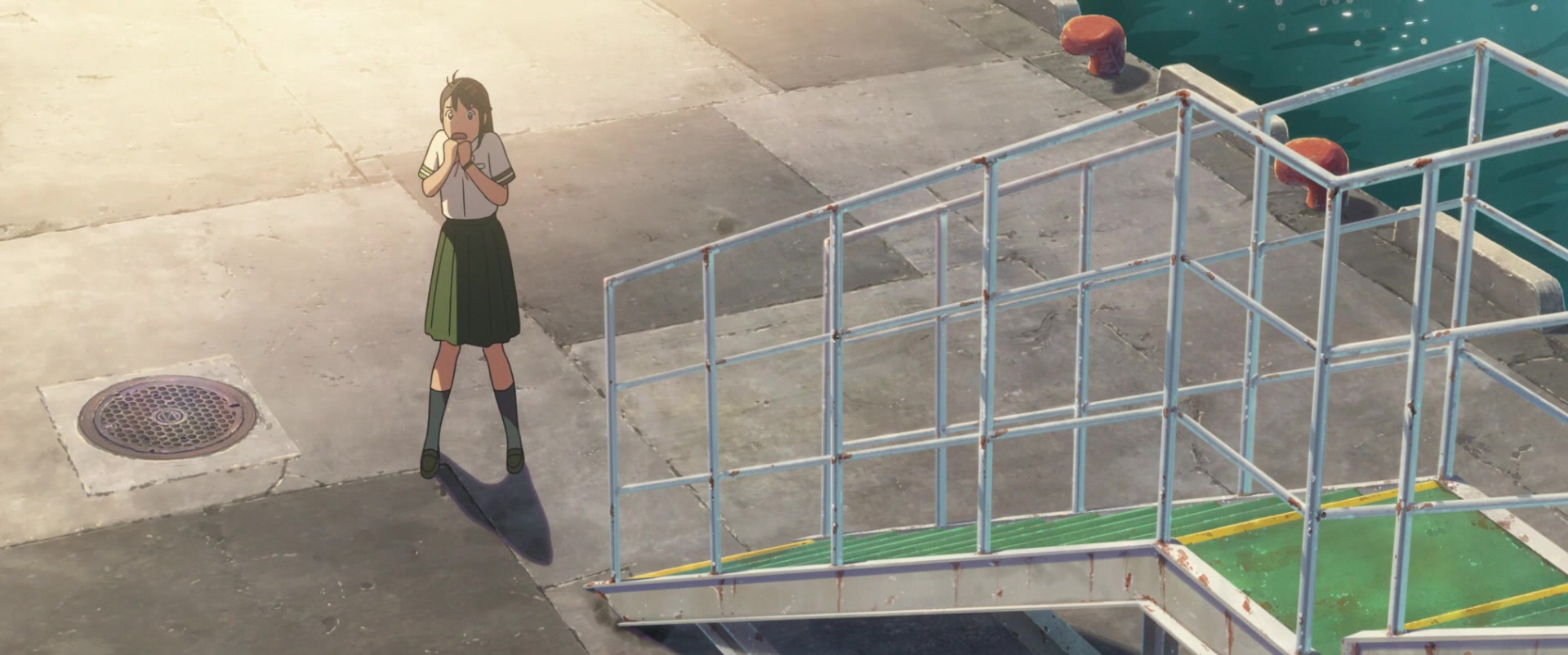 Скриншот из аниме Судзумэ, закрывающая двери